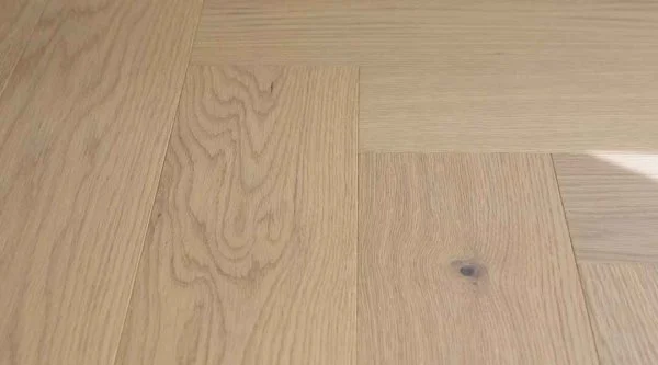 Паркетная доска Auswood Travel Herringbone Oak Malta в Саратове