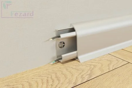 Алюминиевый плинтус Fezard Серебро 43х22х2,5м в Саратове