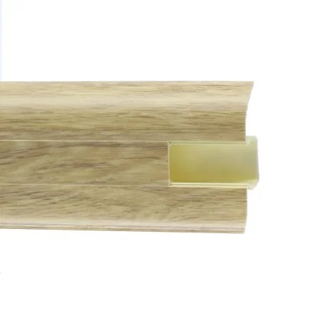 Пластиковый плинтус Royce №819 Дуб Летний (58х22х2200мм) в Саратове