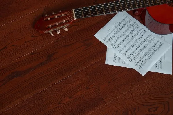 Массивная доска Аmber Wood Дуб шоколад браш лак 18*120*300-1800 мм в Саратове