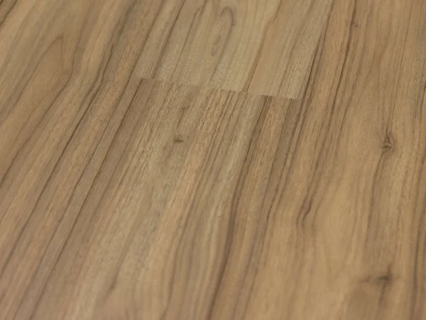 Ламинат Ламинели Ясень Донской в Саратове