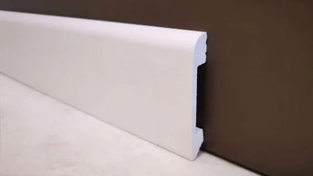 Плинтус Solid UHD 05/80 (80х13х2400 мм) в Саратове