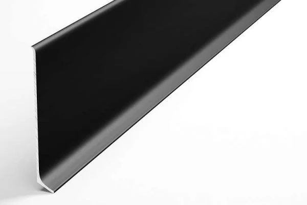 Алюминиевый плинтус Bonkeel ПЛ100 515л Черный (95,1х11,2х2500мм) в Саратове