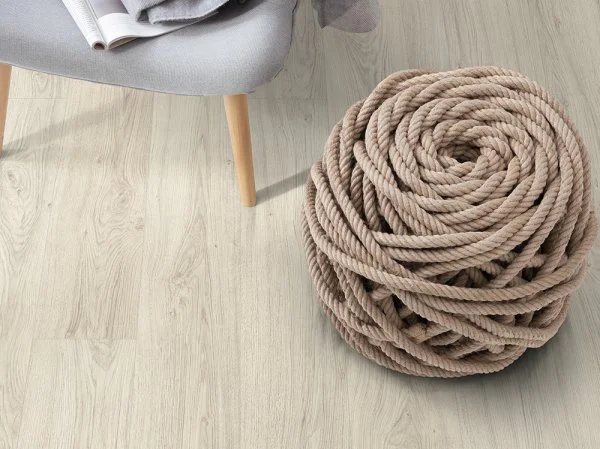 Ламинат Egger PRO 10/33 4V Дуб Азгил белый EPL153 в Саратове