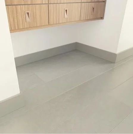 Плинтус NMC Wallstyl FD2S (110х15х2000 мм) в Саратове