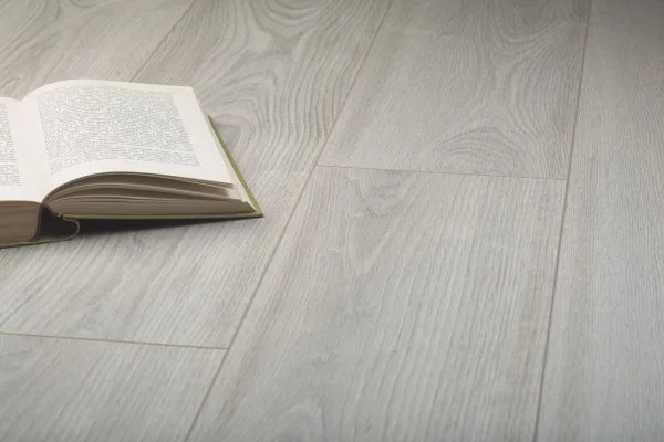 Ламинат Kronopol Platinium Milo Aqua Block 3034 Ferrara Oak в Саратове