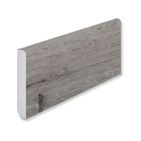 Кварцевый плинтус Fargo 1602 Дуб Каменный Берег градиент 80х11х2200 мм в Саратове