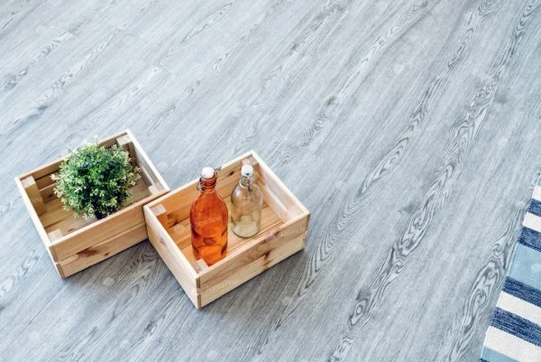 Каменно-полимерная плитка Alpine Floor Classic Ясень ECO 134-6, 4мм 43 класс в Саратове