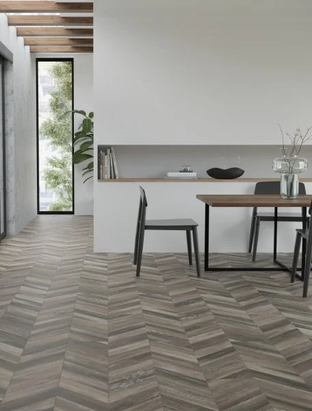 Ламинат Egger PRO 8/33 4V Large Дуб Кестинкорт Шоколад левая EPL240F4CL в Саратове